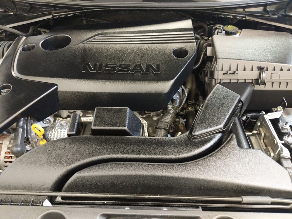 2017 Nissan Altima - Engine