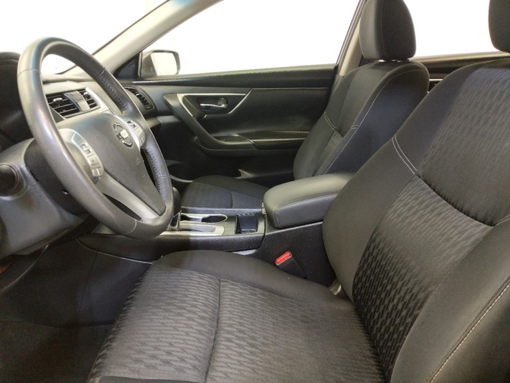 2017 Nissan Altima - Driver Front Seat