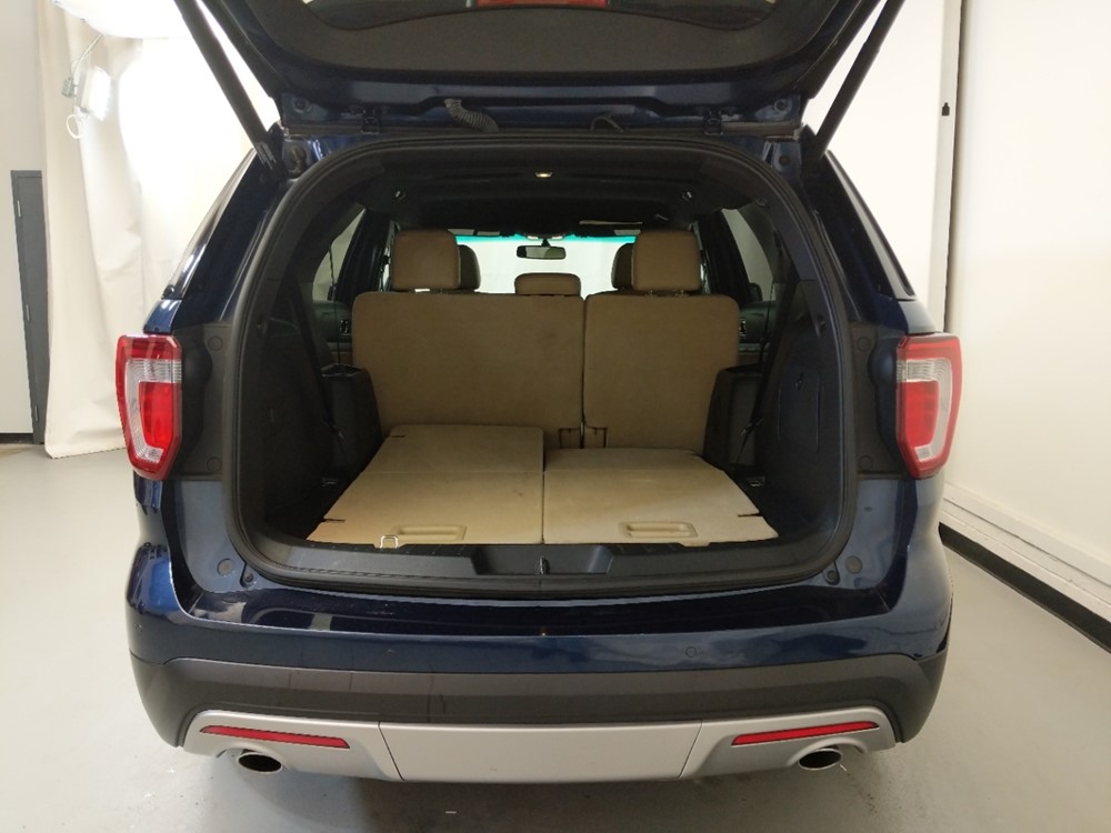2016 Ford Explorer - Trunk