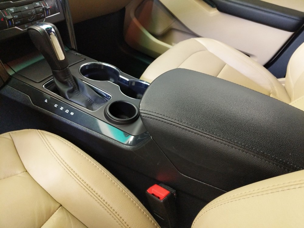 2016 Ford Explorer - Center Console/Cup Holders