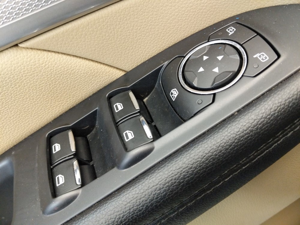 2016 Ford Explorer - Driver Power Windows/Lock Control