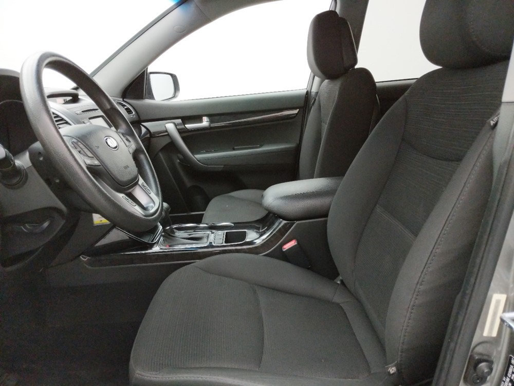 2015 Kia Sorento - Driver Front Seat