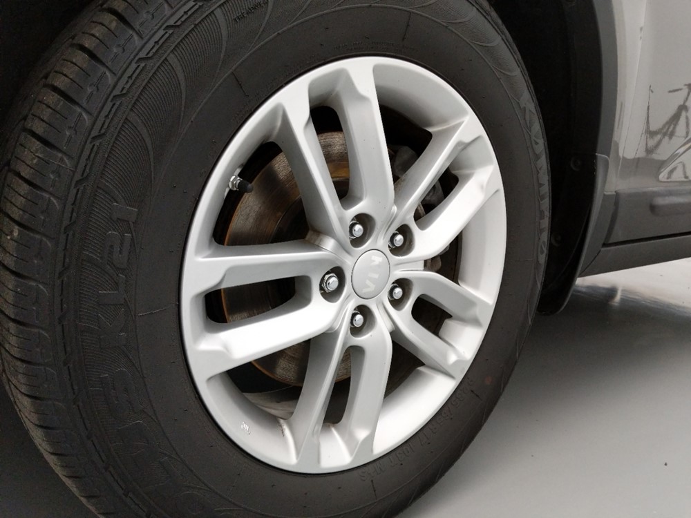 2015 Kia Sorento - Wheel