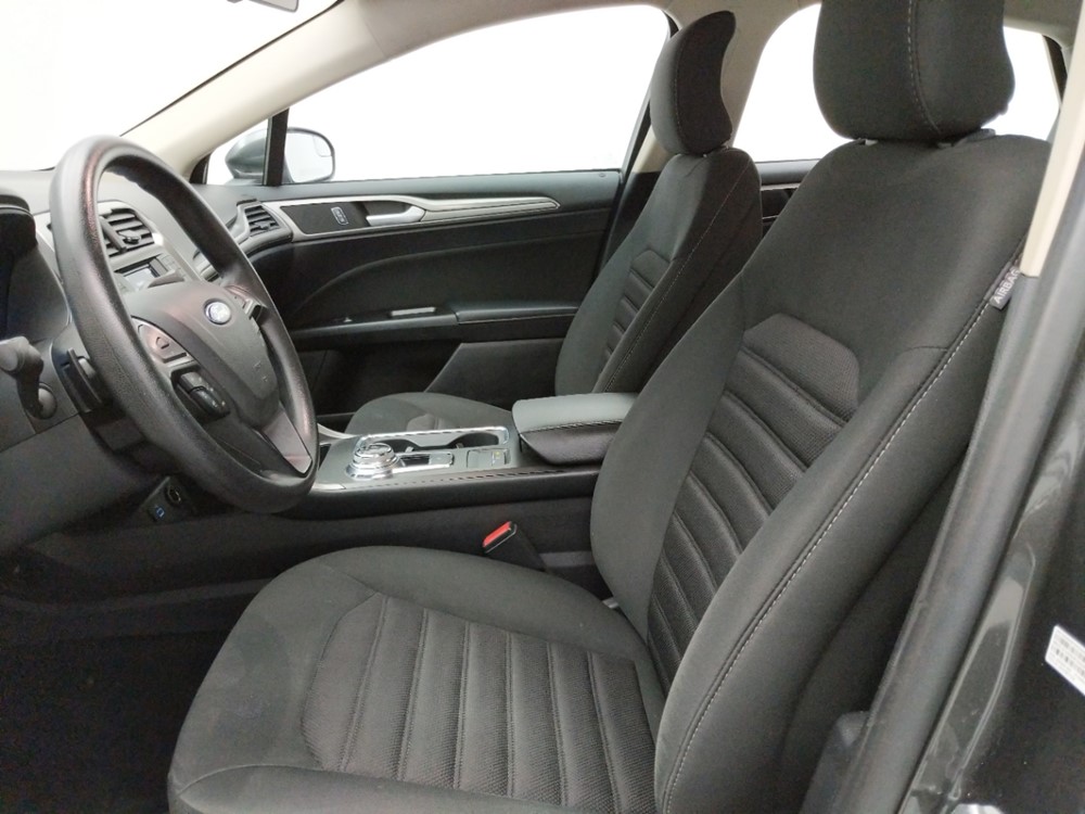 2017 Ford Fusion - Driver Front Seat