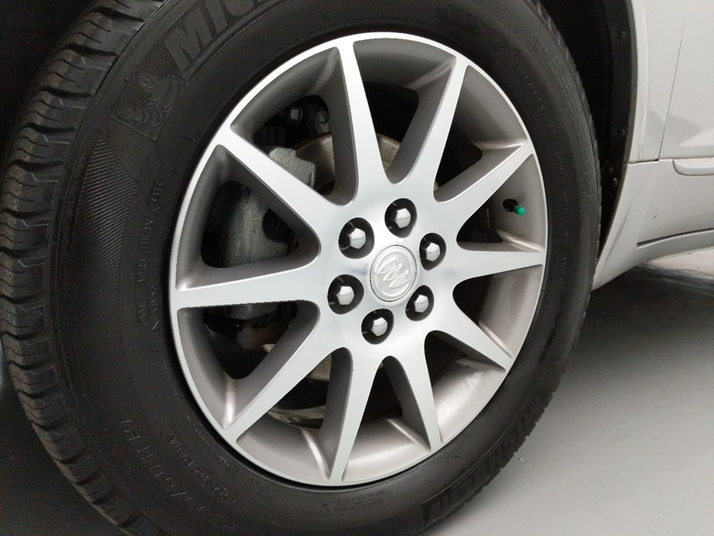 2016 Buick Enclave - Wheel