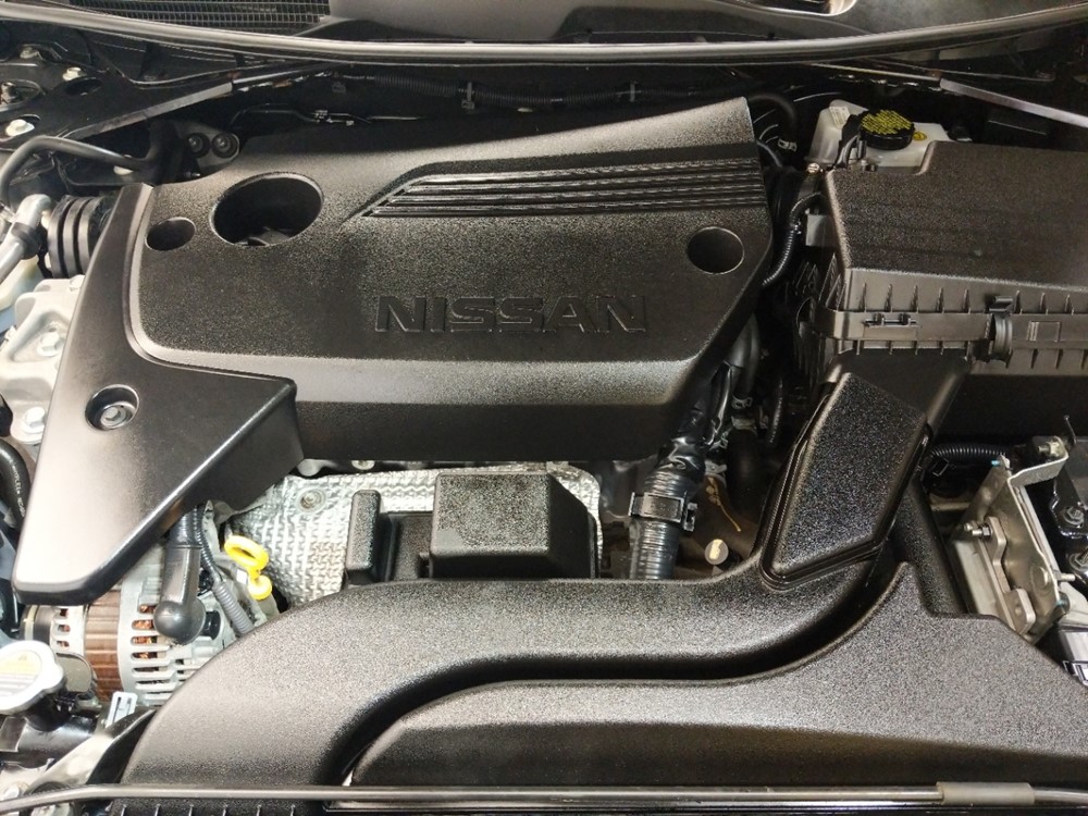 2017 Nissan Altima - Engine