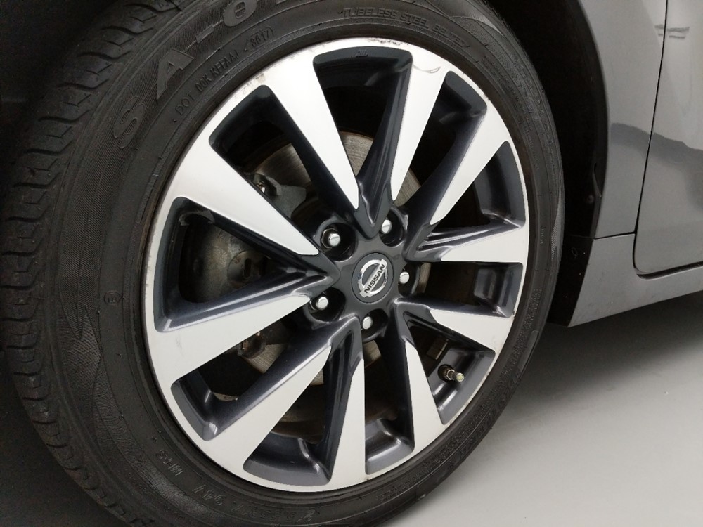 2017 Nissan Altima - Wheel