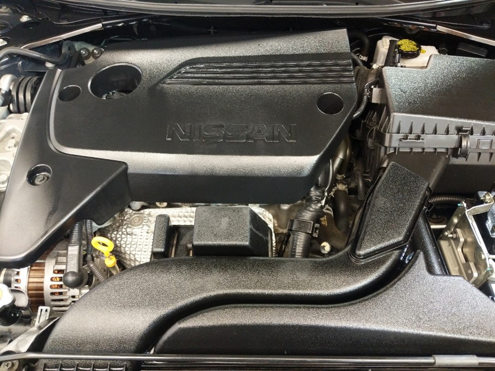 2017 Nissan Altima - Engine