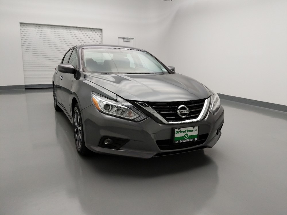 2017 Nissan Altima - Passenger Front Hood