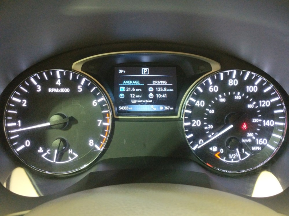 2017 Nissan Altima - Odometer Close Up