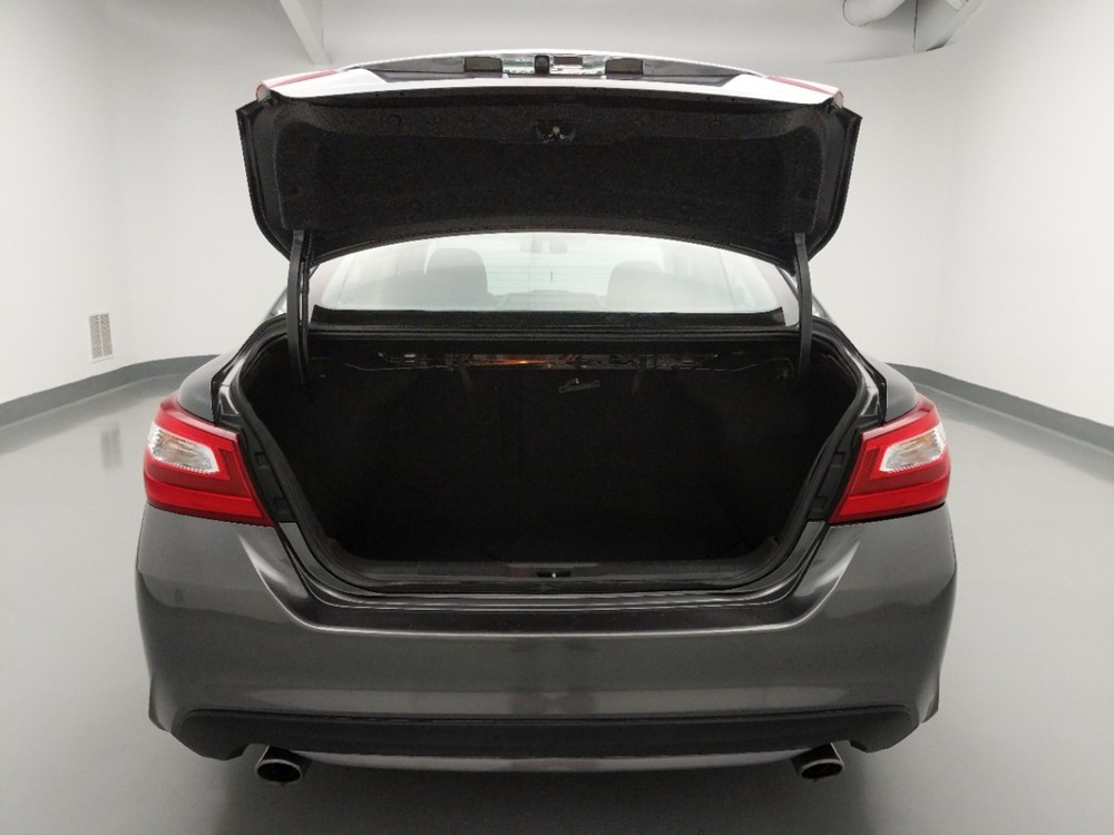 2017 Nissan Altima - Trunk