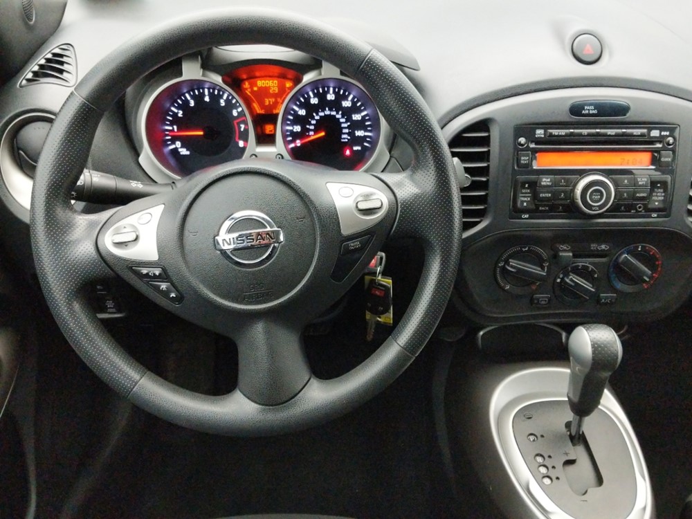 2013 Nissan JUKE - Driver Dash