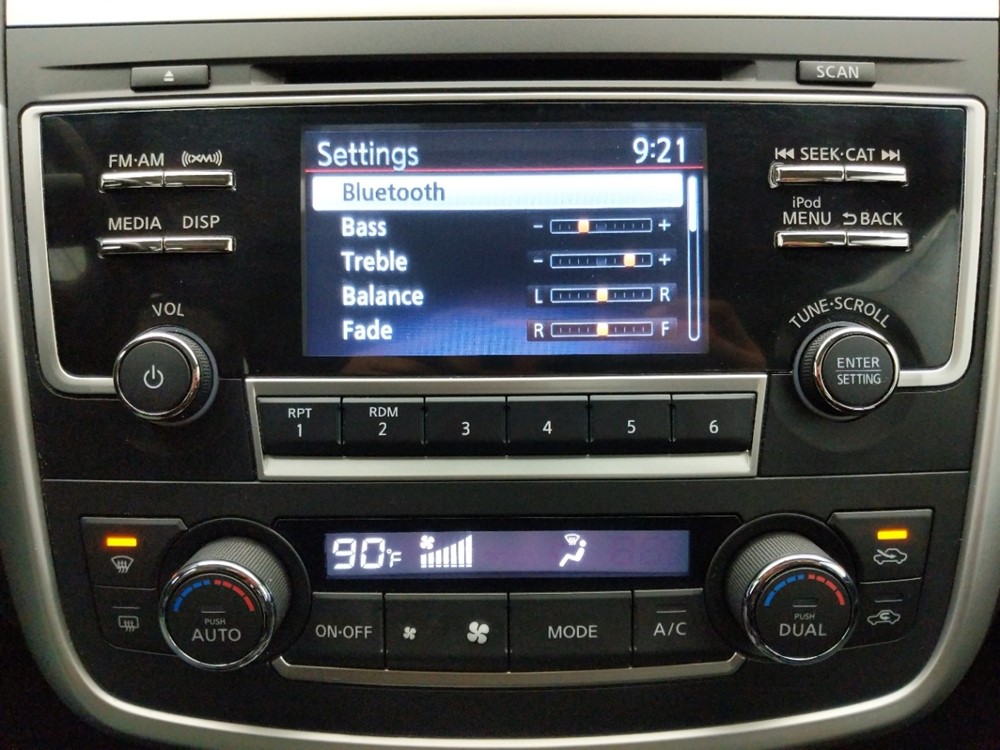 2017 Nissan Altima - Stereo Package