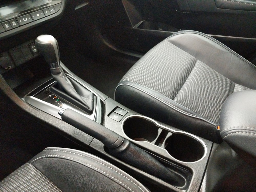 2016 Toyota Corolla - Center Console/Cup Holders