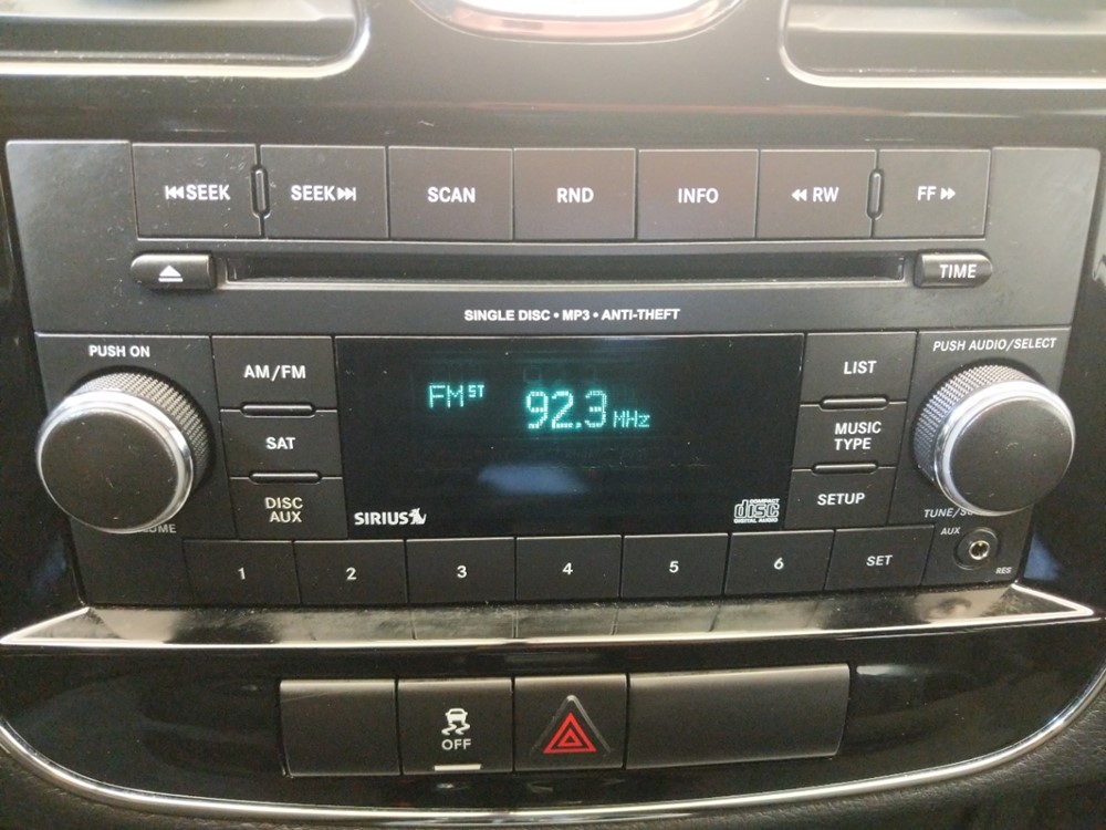 2014 Chrysler 200 - Stereo Package
