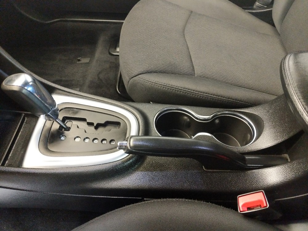 2014 Chrysler 200 - Center Console/Cup Holders