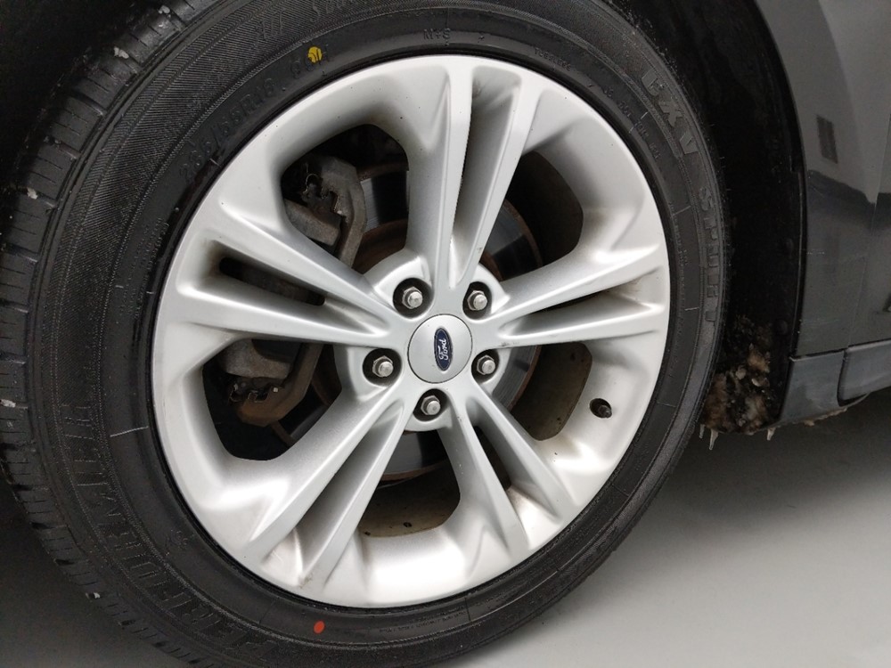 2013 Ford Taurus - Wheel