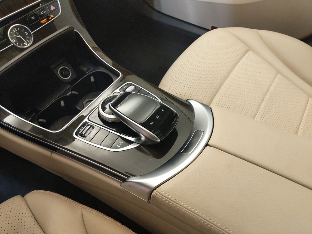2016 Mercedes-Benz C300 - Center Console/Cup Holders