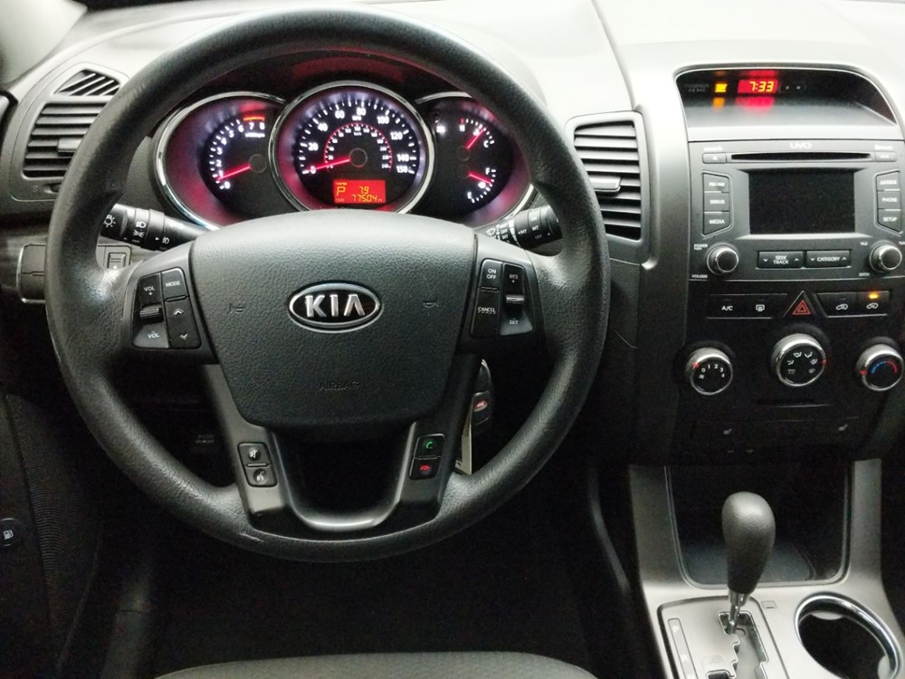 2013 Kia Sorento - Driver Dash