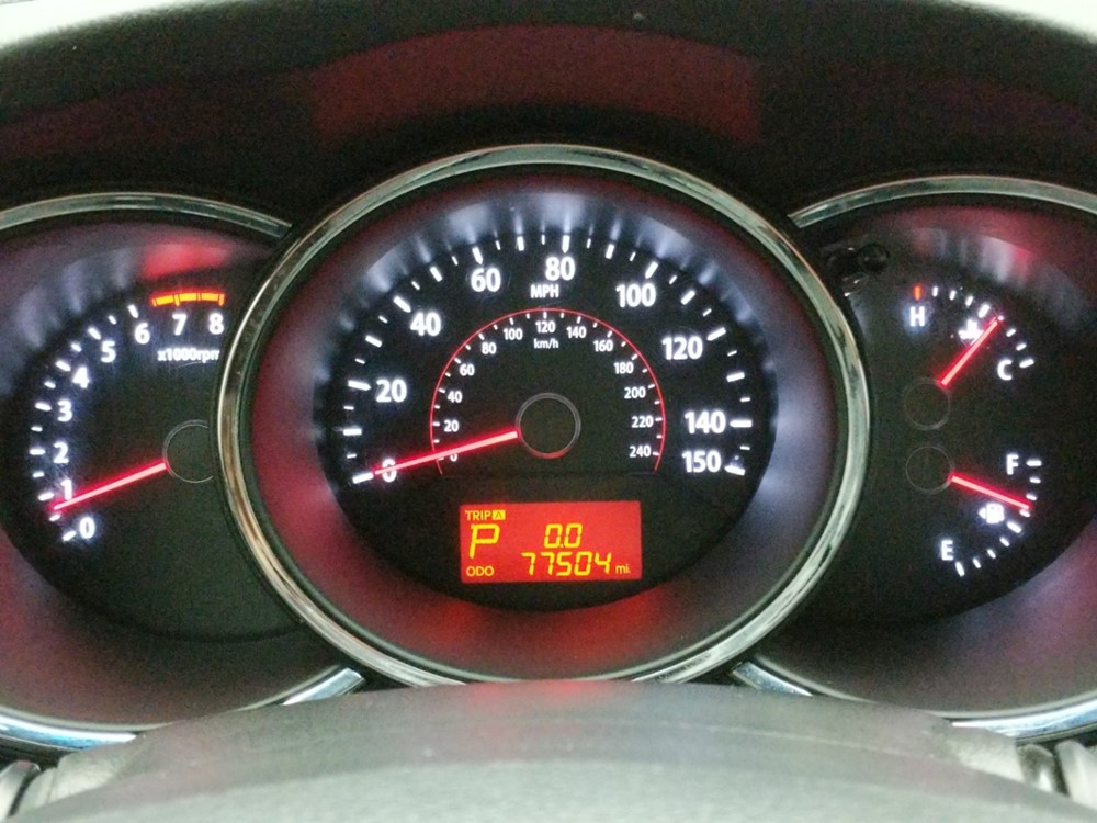 2013 Kia Sorento - Odometer Close Up