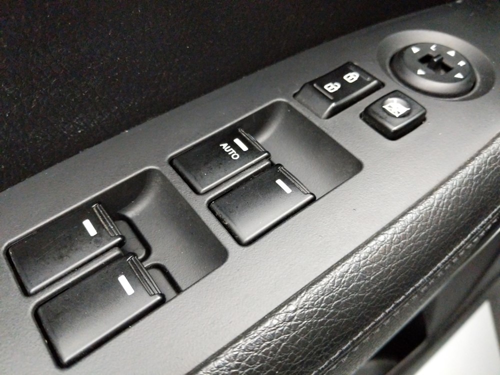 2013 Kia Sorento - Driver Power Windows/Lock Control