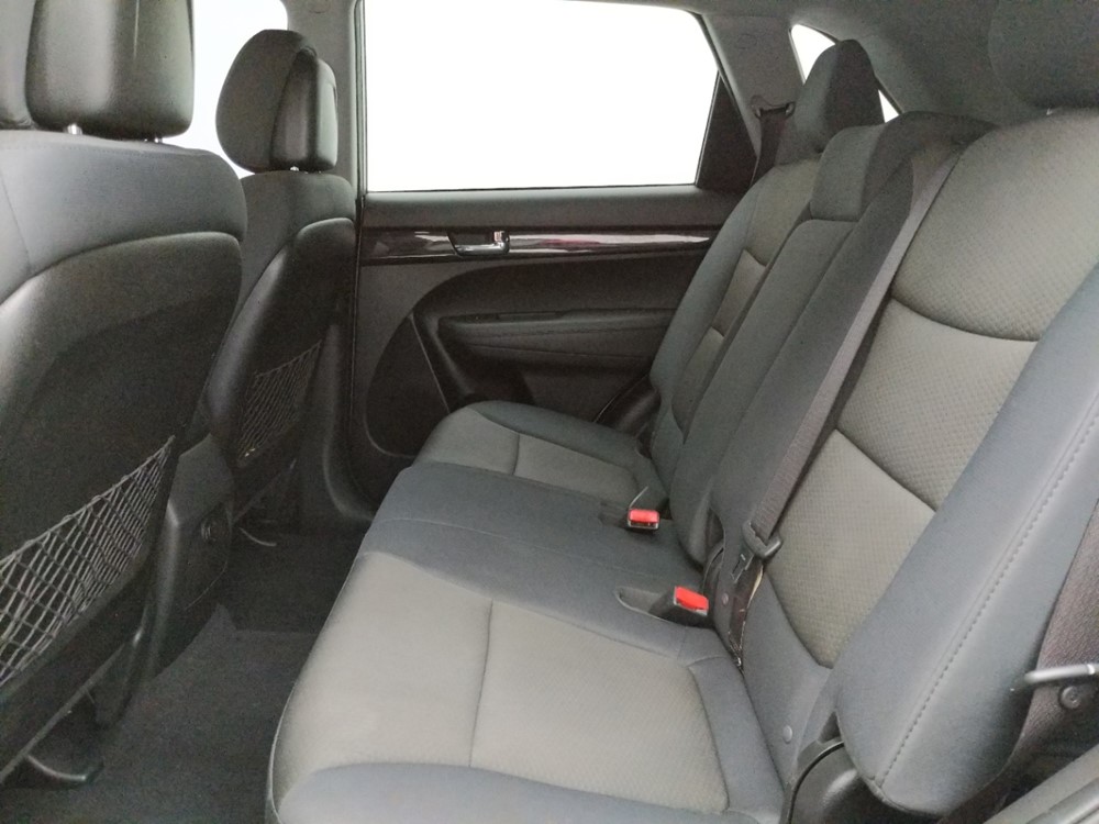 2013 Kia Sorento - Driver Rear Seat