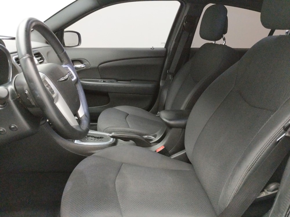 2013 Chrysler 200 - Driver Front Seat