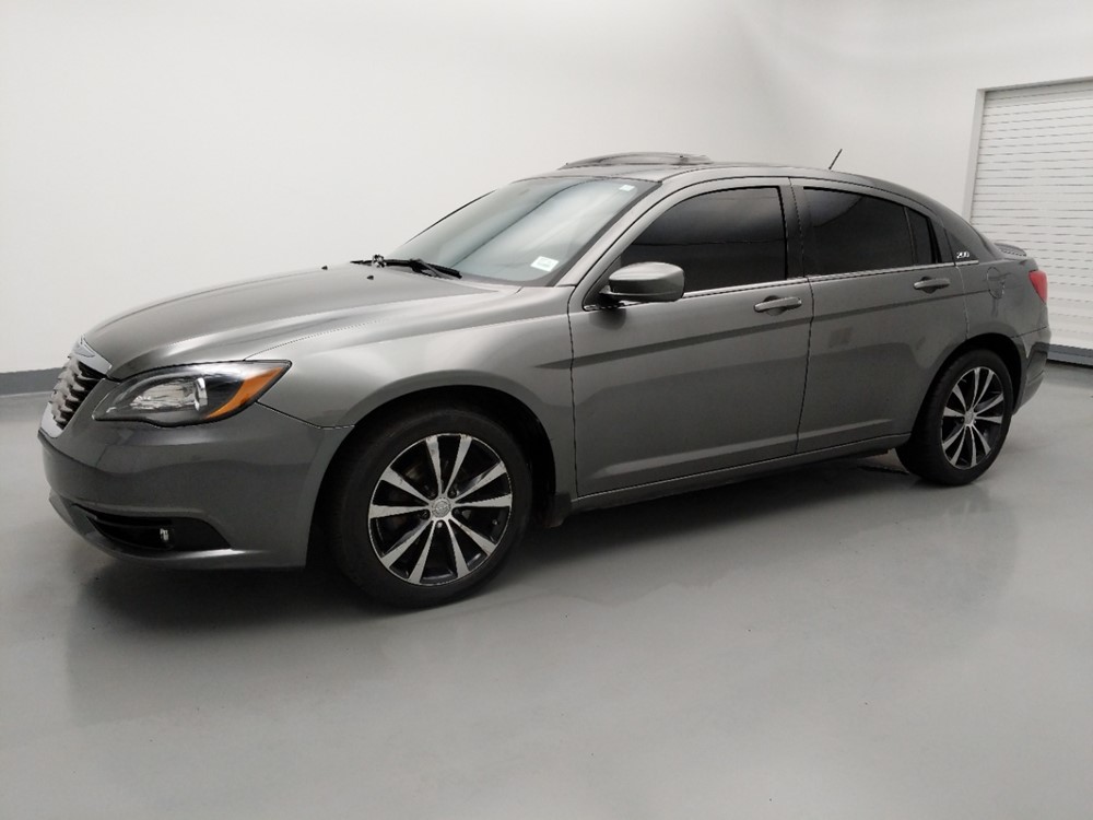 2013 Chrysler 200 - Driver Front Side