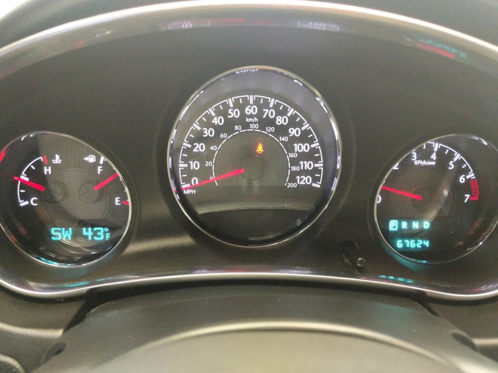 2013 Chrysler 200 - Odometer Close Up