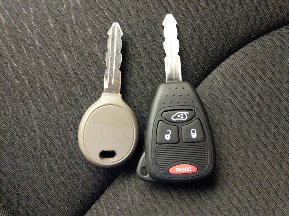 2013 Chrysler 200 - Keys
