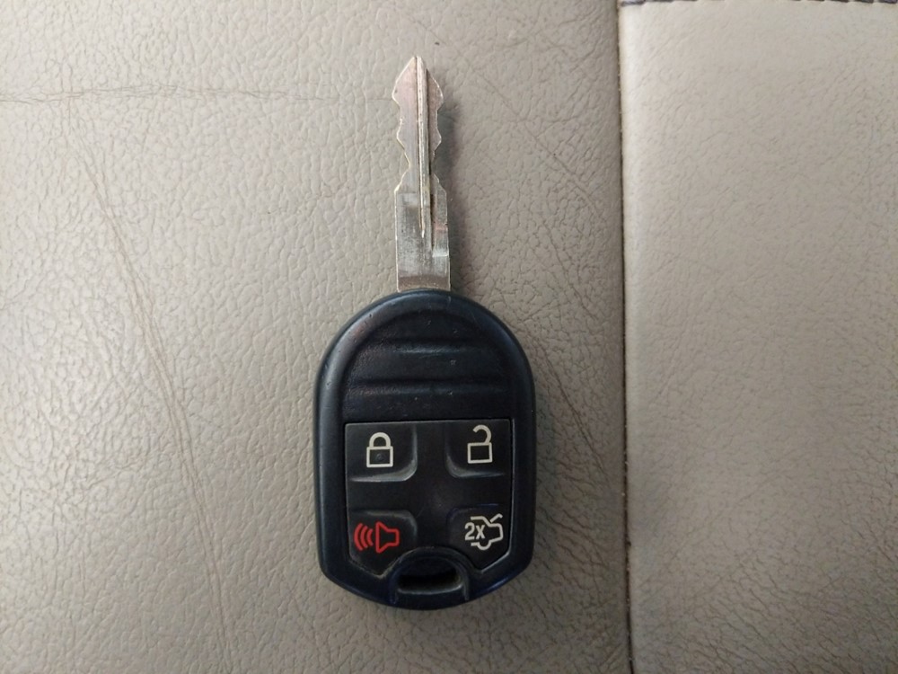 2014 Ford Edge - Keys