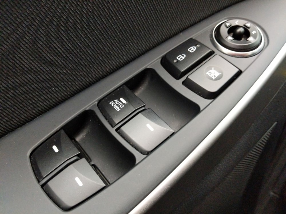 2017 Hyundai Elantra - Driver Power Windows/Lock Control