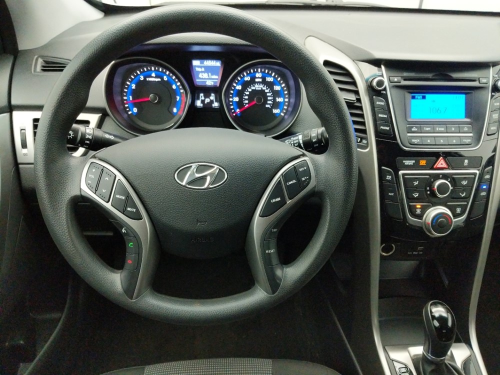 2017 Hyundai Elantra - Driver Dash