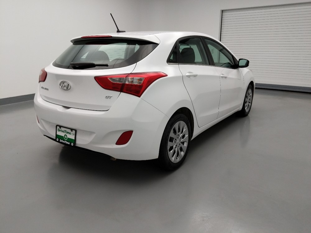 2017 Hyundai Elantra - Passenger Rear Bumper