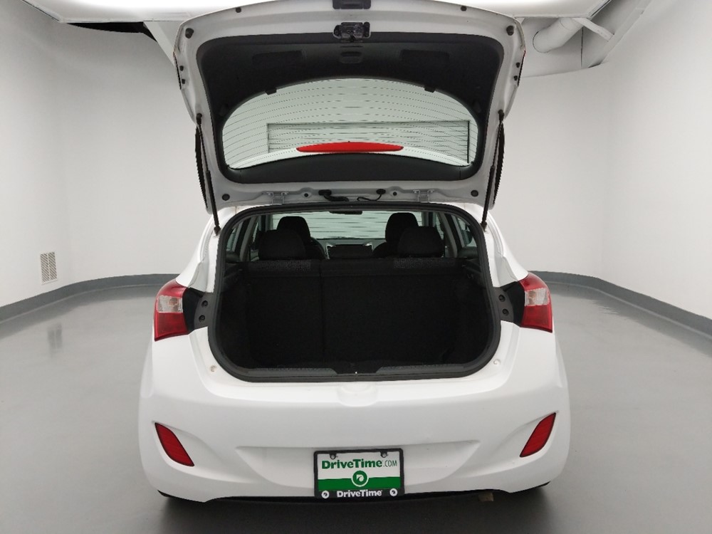 2017 Hyundai Elantra - Trunk