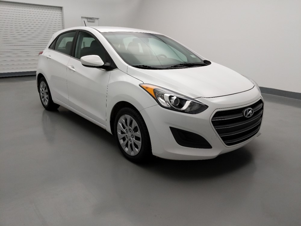 2017 Hyundai Elantra - Passenger Front Bumper