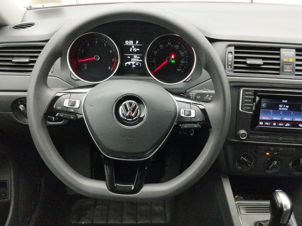 2016 Volkswagen Jetta - Driver Dash