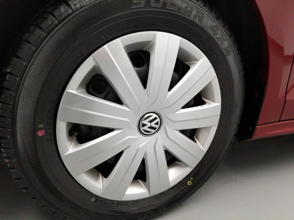 2016 Volkswagen Jetta - Wheel
