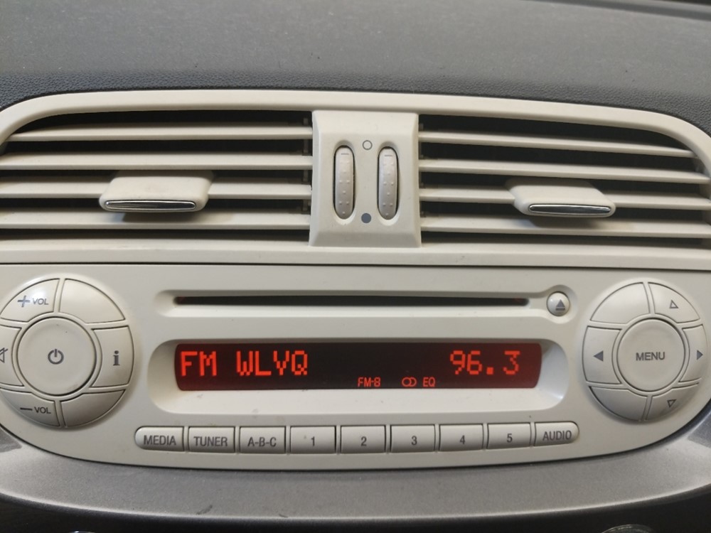 2012 FIAT 500 - Stereo Package
