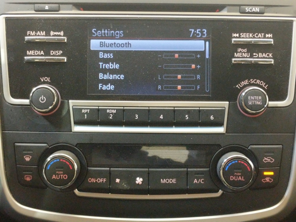 2017 Nissan Altima - Stereo Package