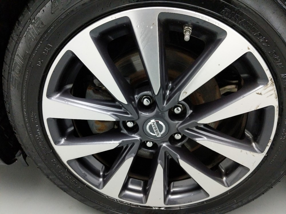 2017 Nissan Altima - Wheel