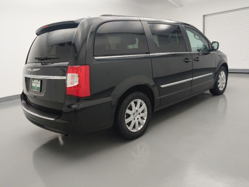 2016 Chrysler Town and Country - Passenger Rear Side