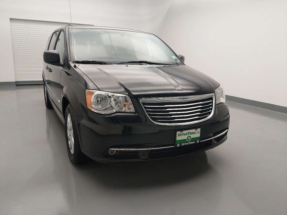 2016 Chrysler Town and Country - Passenger Front Hood