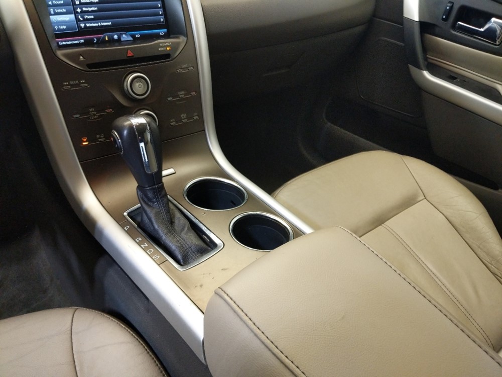2013 Ford Edge - Center Console/Cup Holders
