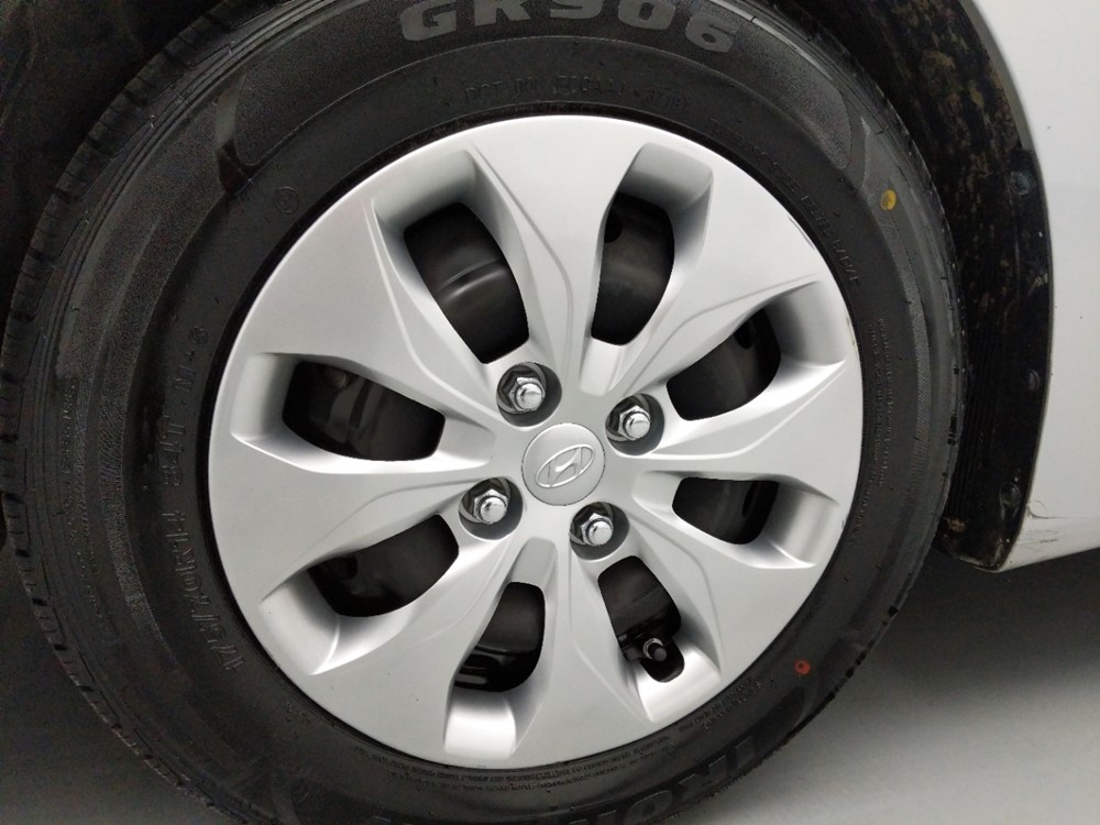 2017 Hyundai Accent - Wheel