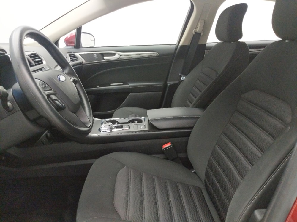 2017 Ford Fusion - Driver Front Seat