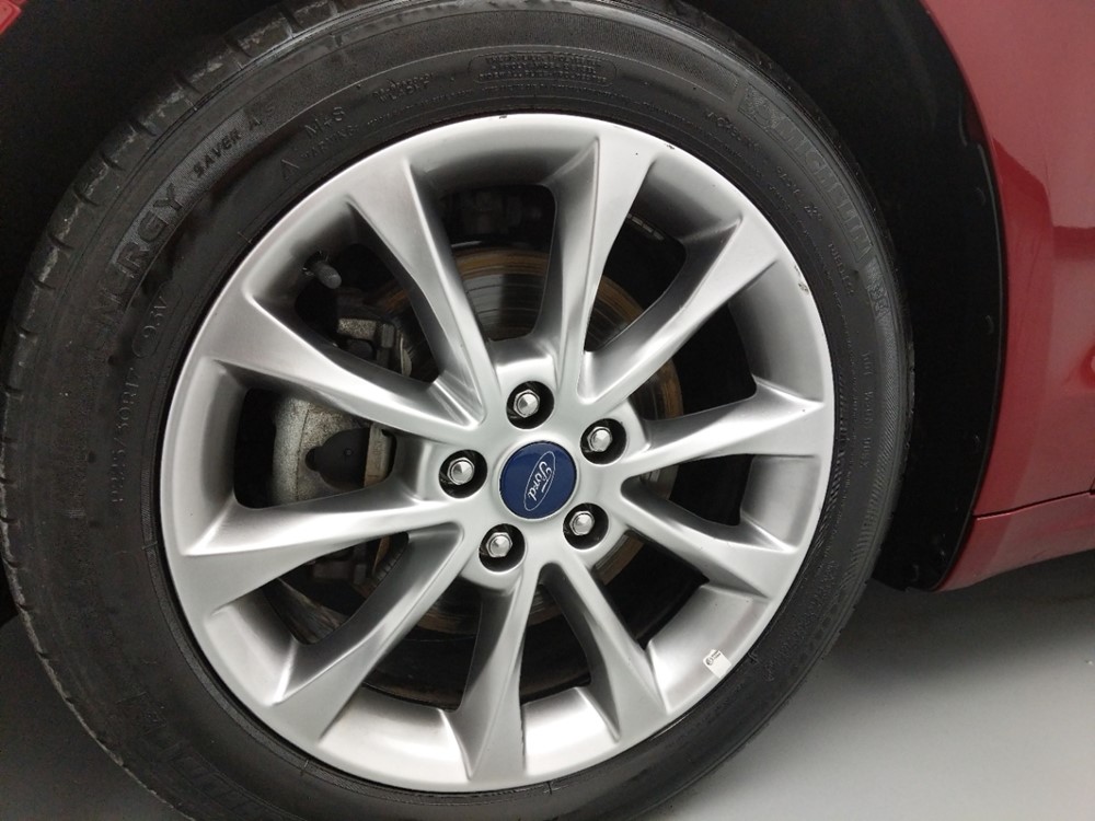 2017 Ford Fusion - Wheel