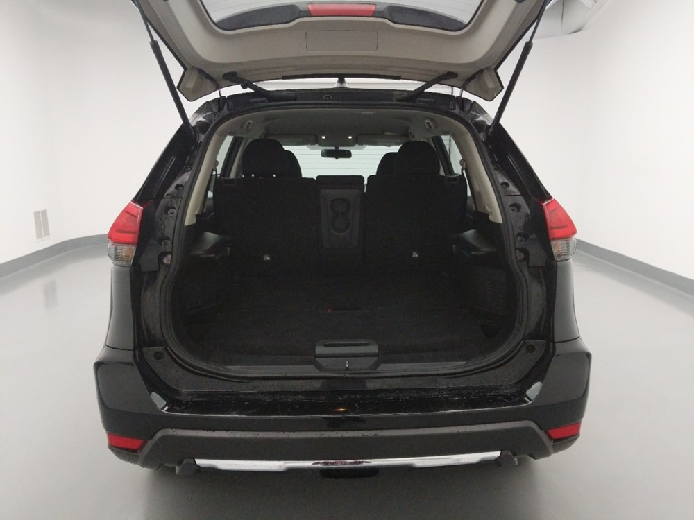 2017 Nissan Rogue - Trunk