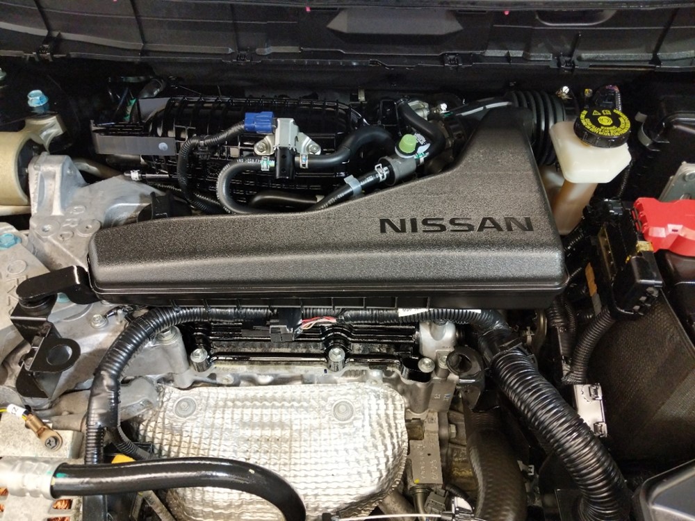 2017 Nissan Rogue - Engine