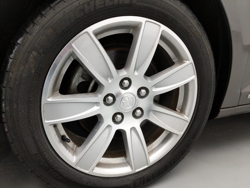 2011 Buick LaCrosse - Wheel